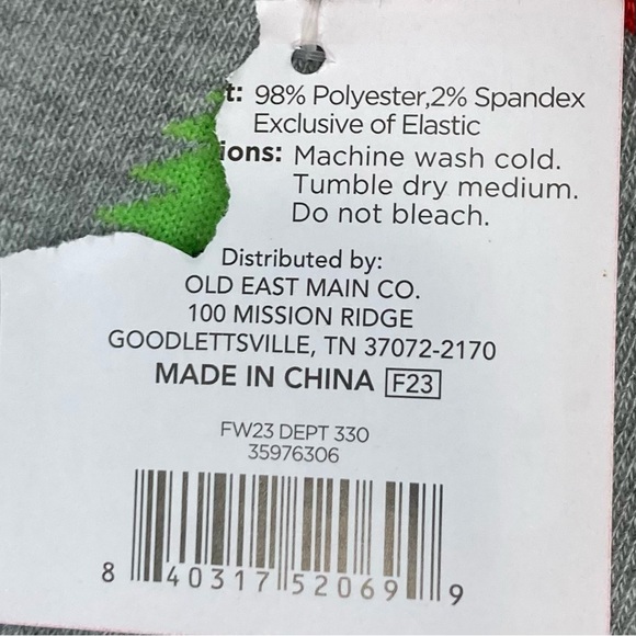 Christmas Socks Holiday Style 2 Pairs Sz 4-10 - Picture 3 of 4